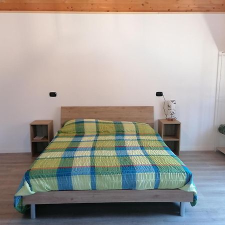 Agriturismo Bio Apipoli Lucino Dış mekan fotoğraf