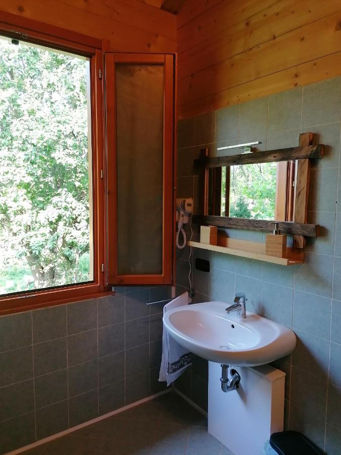 Agriturismo Bio Apipoli Lucino Dış mekan fotoğraf