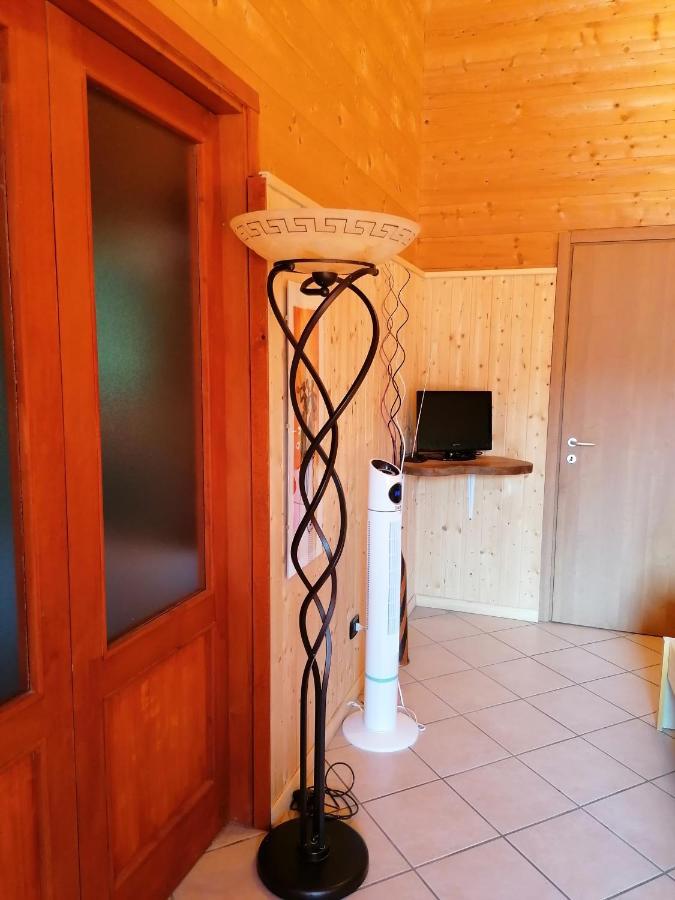 Agriturismo Bio Apipoli Lucino Dış mekan fotoğraf